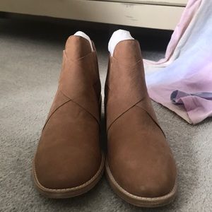 Eileen Fisher Leather Bootie